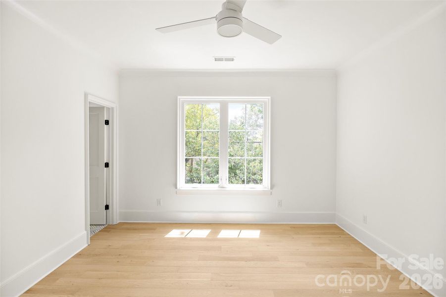 Spacious, unfurnished interior of a new home in , Charlotte (Image 27).