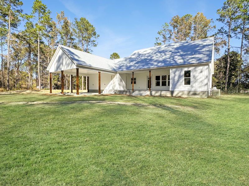 Exterior details and patio area of a home in , Ridgeville (Image 1). Exterior details and patio area of a home in , Ridgeville (Image 1).