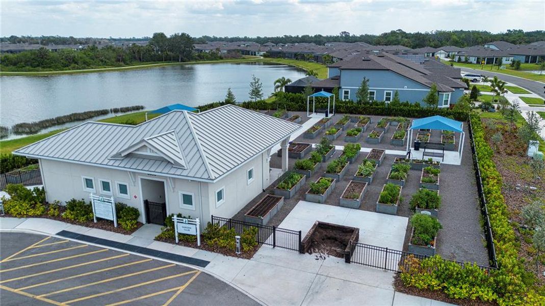 Community amenities in , Parrish (Image 41). Community amenities in , Parrish (Image 41).