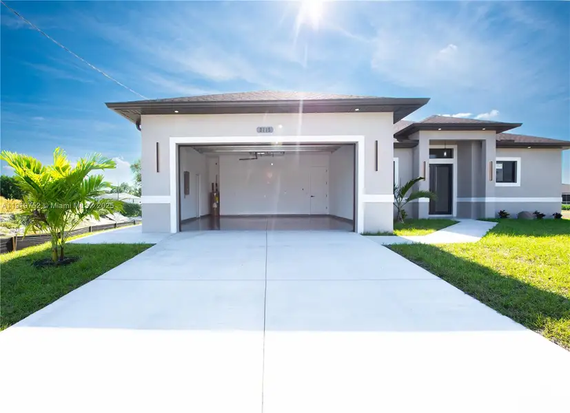 Exterior details and patio area of a home in , Lehigh Acres (Image 3). Exterior details and patio area of a home in , Lehigh Acres (Image 3).