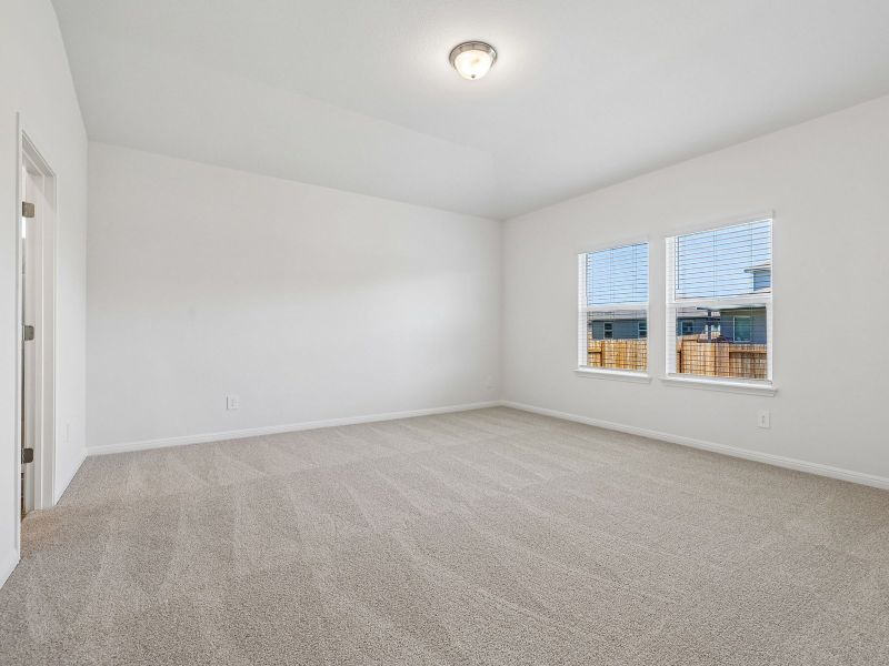 Spacious, unfurnished interior of a new home in Waterstone Crossing, Kyle (Image 11).