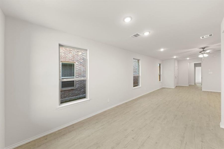 16. 1907 Winecup - Dining (2) 16. 1907 Winecup - Dining (2)