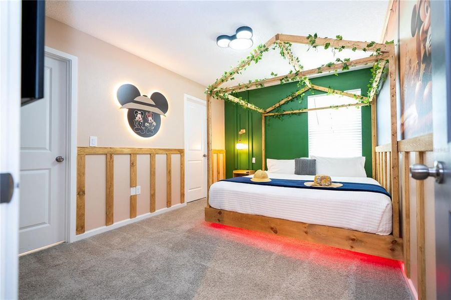 Furnished interior view inside a new home in , Kissimmee (Image 39).