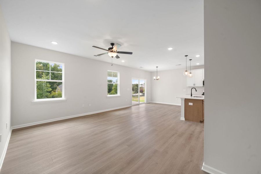 Spacious, unfurnished interior of a new home in Chandler Ridge, McLeansville (Image 20).