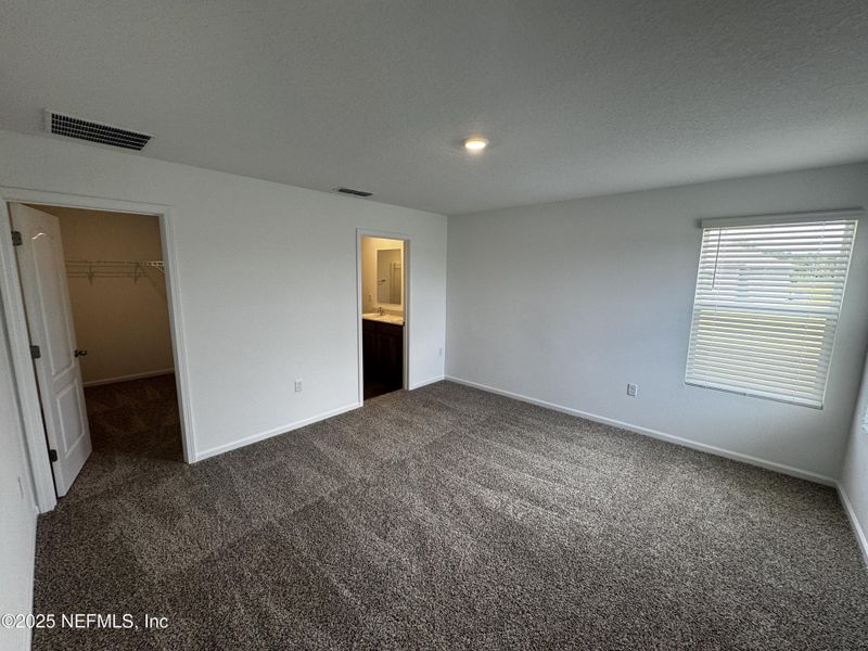 Spacious, unfurnished interior of a new home in The Arbors, Jacksonville (Image 22). Spacious, unfurnished interior of a new home in The Arbors, Jacksonville (Image 22).