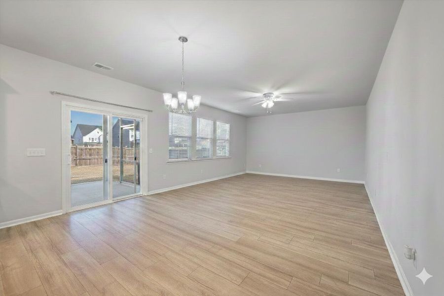 Spacious, unfurnished interior of a new home in Sweetgrass at Summers Corner, Summerville (Image 25).
