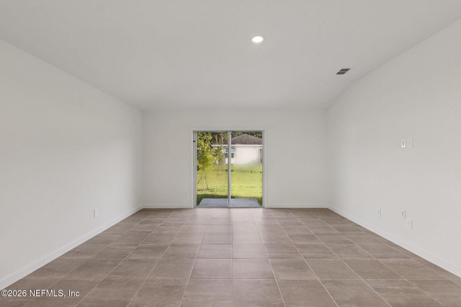 Spacious, unfurnished interior of a new home in Kings Preserve, Jacksonville (Image 20).
