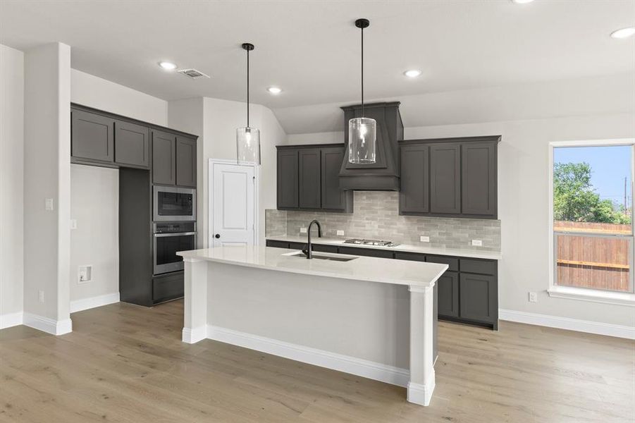 DFW-Lovers Landing-Concept 2370-417 Heritage Hill Drive-Kitchen2-Risewell Homes DFW-Lovers Landing-Concept 2370-417 Heritage Hill Drive-Kitchen2-Risewell Homes