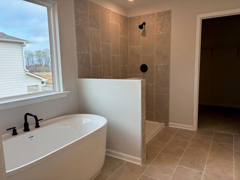 Furnished interior view inside a new home in Cedar Farms, Winder (Image 7).