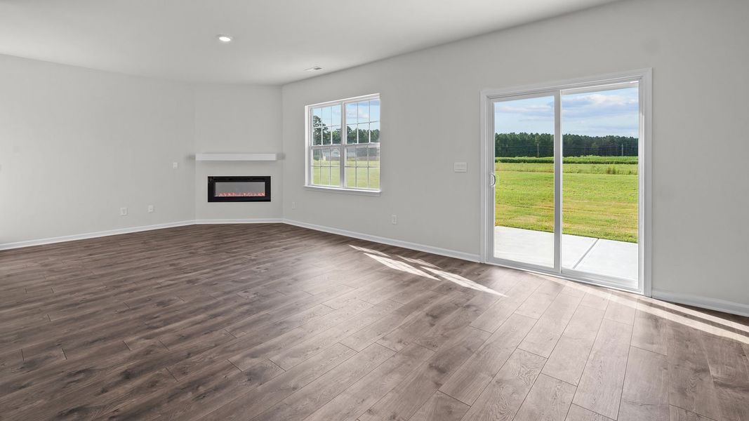 Spacious, unfurnished interior of a new home in Ridgewood Farms, Winterville (Image 15).