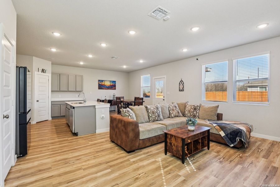 Furnished interior view inside a new home in Blue Ridge Ranch, San Antonio (Image 25).