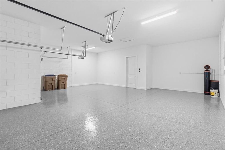 Spacious, unfurnished interior of a new home in Del Webb Sunbridge, St. Cloud (Image 26).