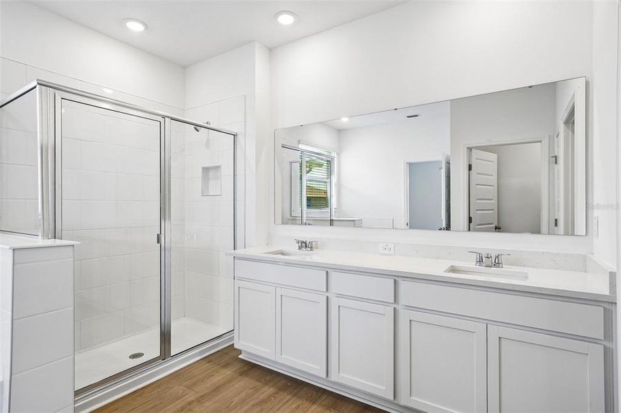 Furnished interior view inside a new home in , Lakeland (Image 14).