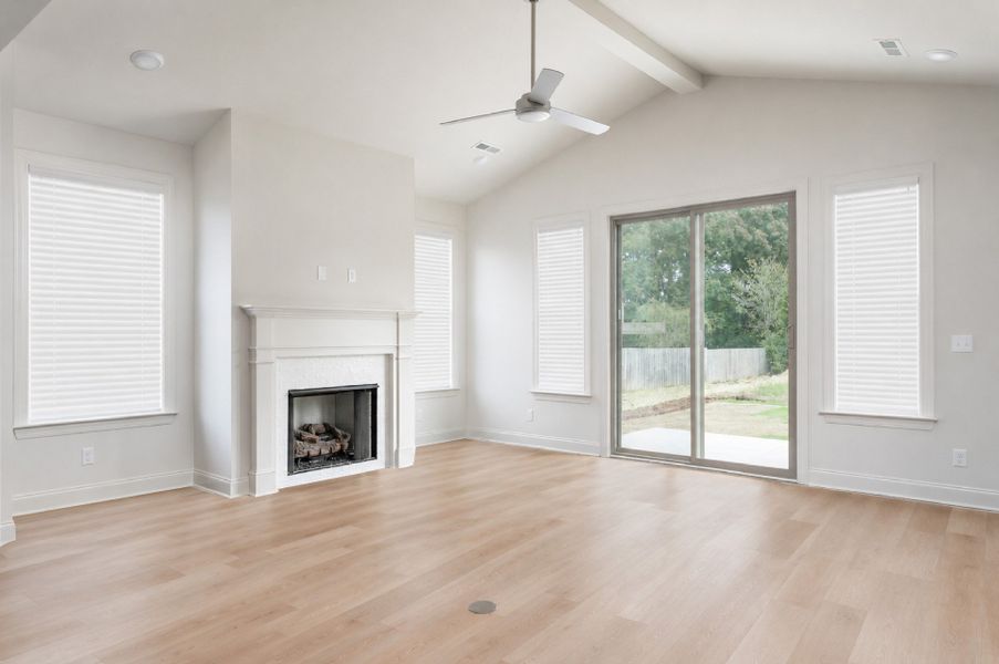 Spacious, unfurnished interior of a new home in Timberlee, Ooltewah (Image 9). Spacious, unfurnished interior of a new home in Timberlee, Ooltewah (Image 9).