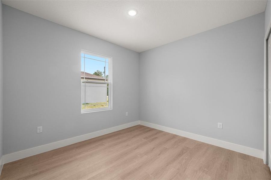Spacious, unfurnished interior of a new home in , Sebring (Image 39).