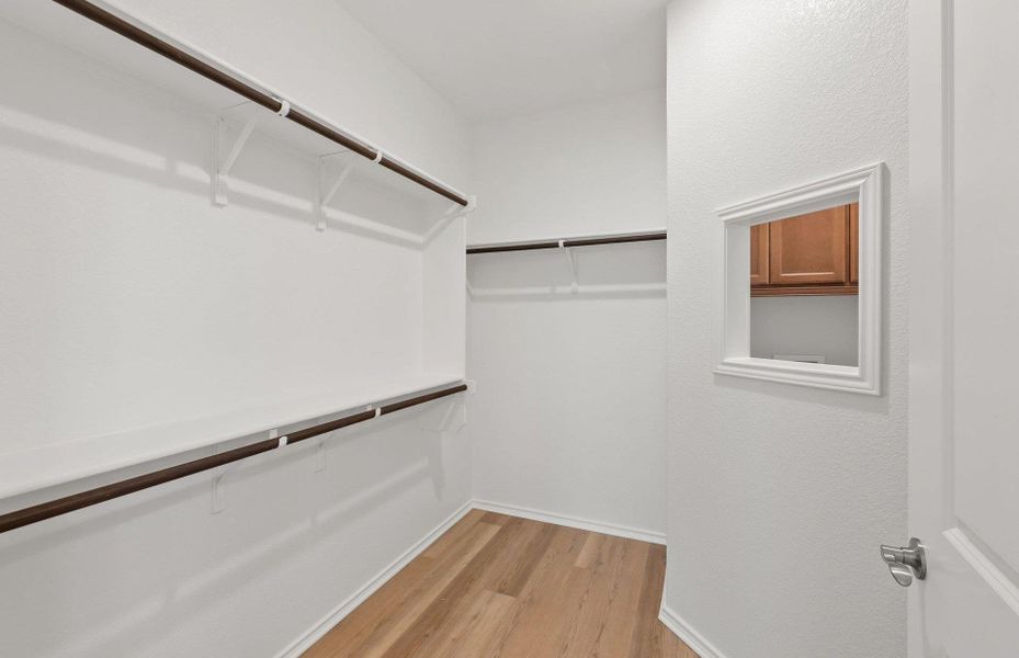 Spacious, unfurnished interior of a new home in Sun City Texas, Georgetown (Image 21).