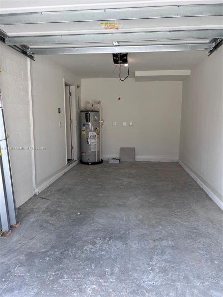 Image 33 of a home in . Image 33 of a home in .