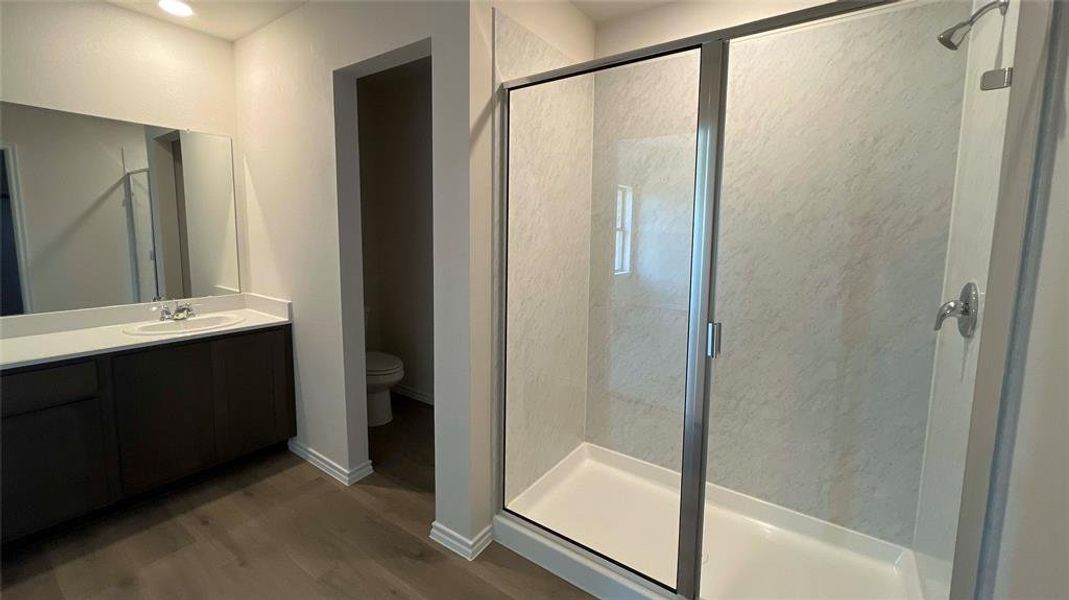 Furnished interior view inside a new home in Elevon, Lavon (Image 4).