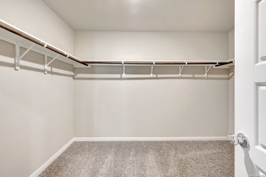 Spacious, unfurnished interior of a new home in Greenspoint Heights, Seguin (Image 15).