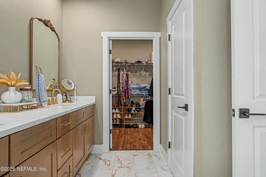Furnished interior view inside a new home in , Callahan (Image 48).