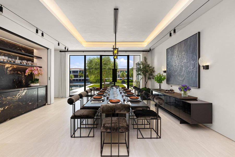 Dining 4
