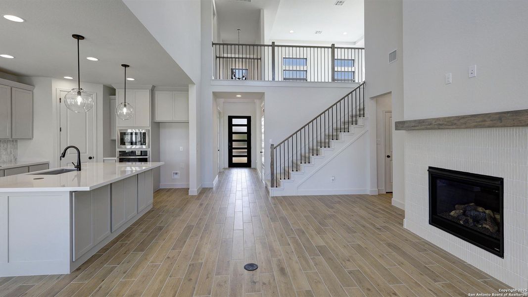 Furnished interior view inside a new home in Esperanza 50', Boerne (Image 11).