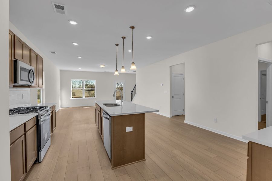 Furnished interior view inside a new home in Hampshire Hills, Columbia (Image 8).