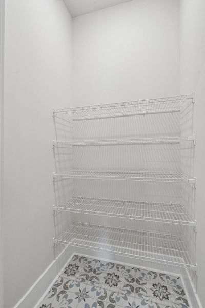 Spacious, unfurnished interior of a new home in , Summerville (Image 27).