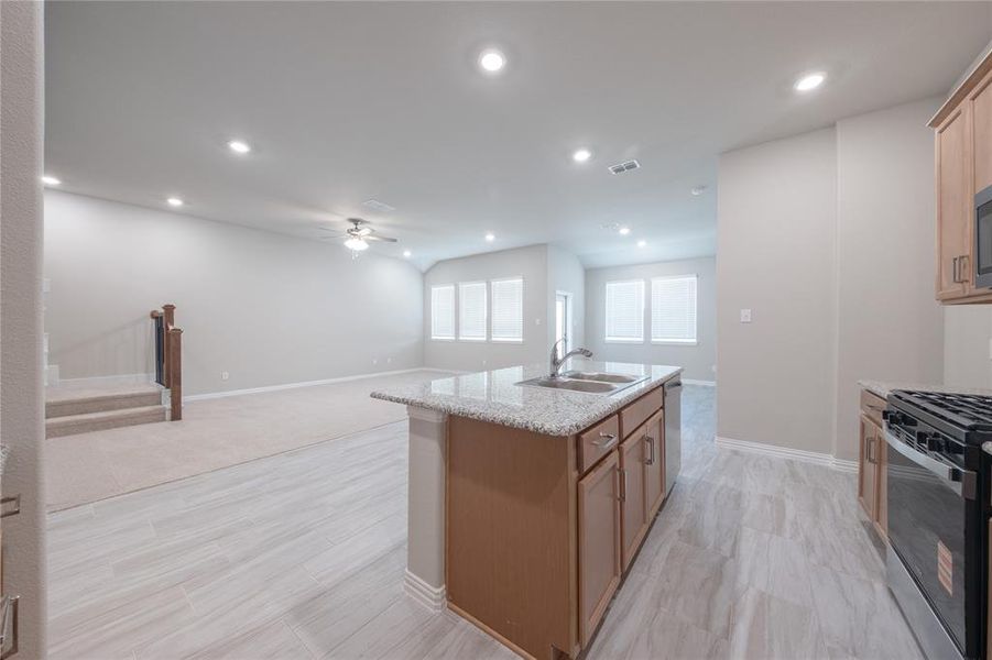 Image 31 of a home in Lake Pointe: Lake Pointe at Paloma Creek.