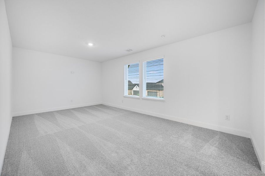Representative unfurnished interior of a home built from the Maestro by Taylor Morrison in South Oak 40s, Oak Point (Image 12).