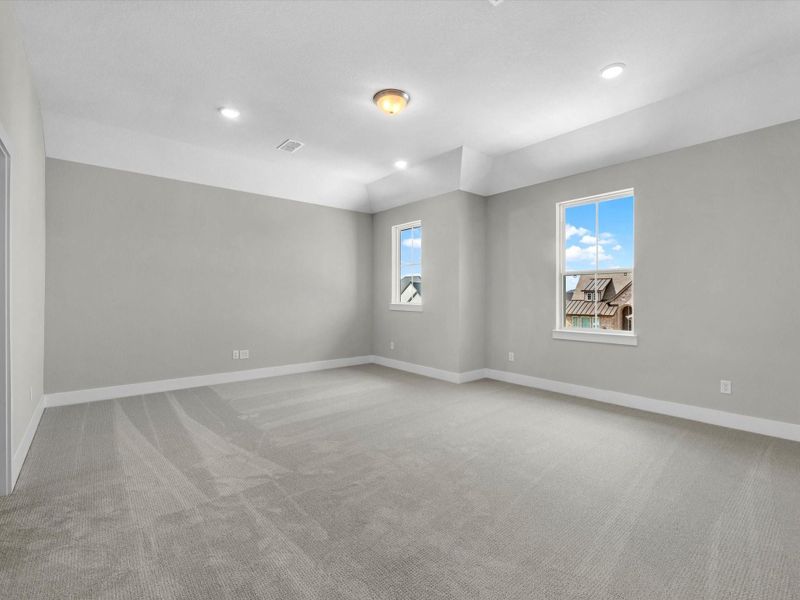 Spacious, unfurnished interior of a new home in Jubilee 50′, Hockley (Image 15).