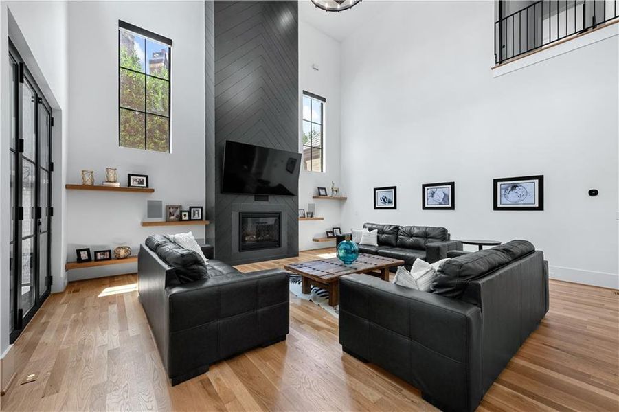 Furnished interior view inside a new home in , Acworth (Image 40).