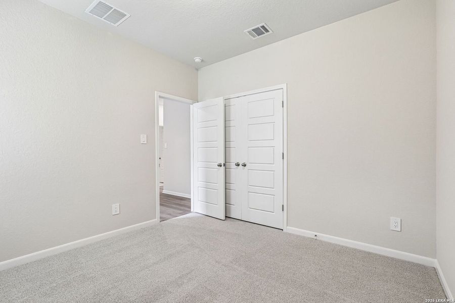 Spacious, unfurnished interior of a new home in Thomas Pond, San Antonio (Image 31). Spacious, unfurnished interior of a new home in Thomas Pond, San Antonio (Image 31).