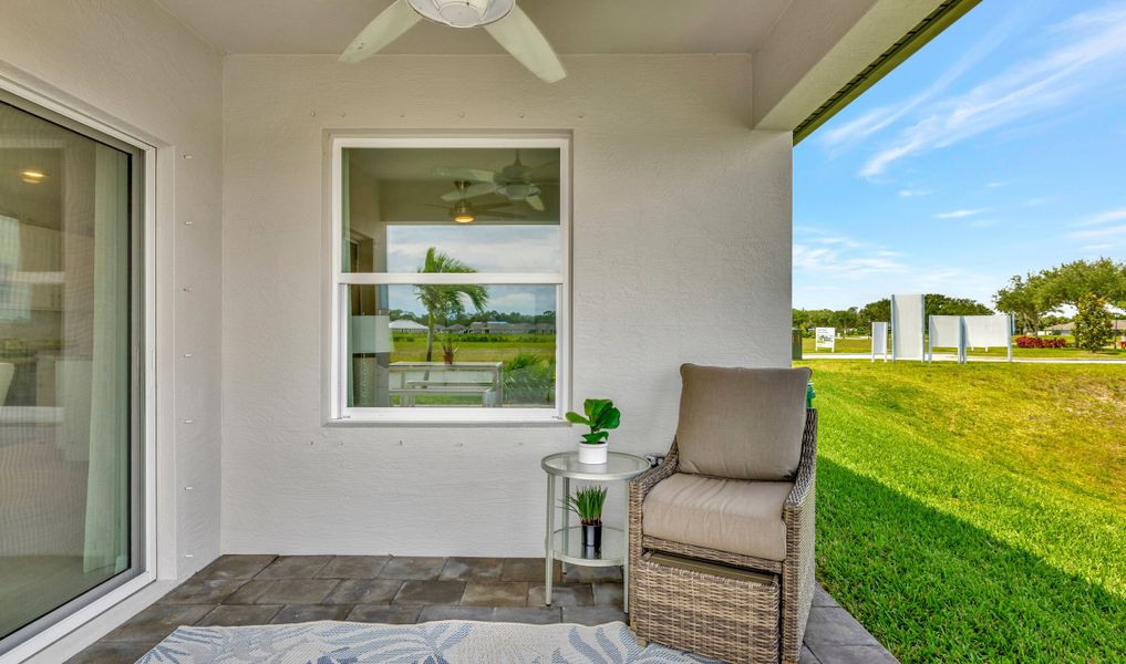 Spacious covered lanai