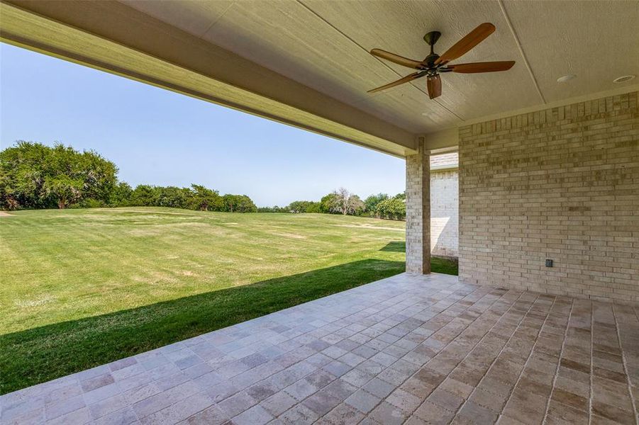 View of patio / terrace with ceiling fan