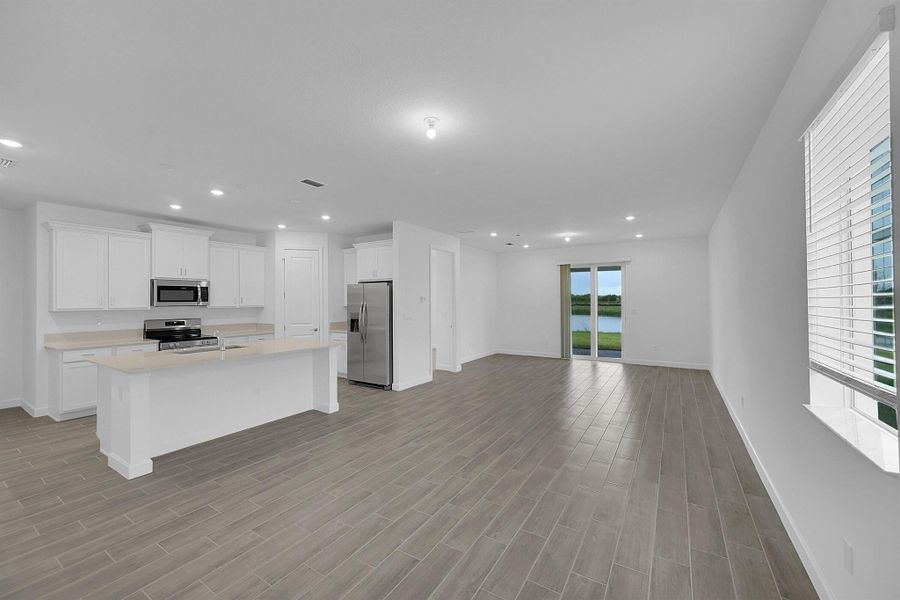 Spacious, unfurnished interior of a new home in Seagrove: The Indies, Fort Pierce (Image 16). Spacious, unfurnished interior of a new home in Seagrove: The Indies, Fort Pierce (Image 16).