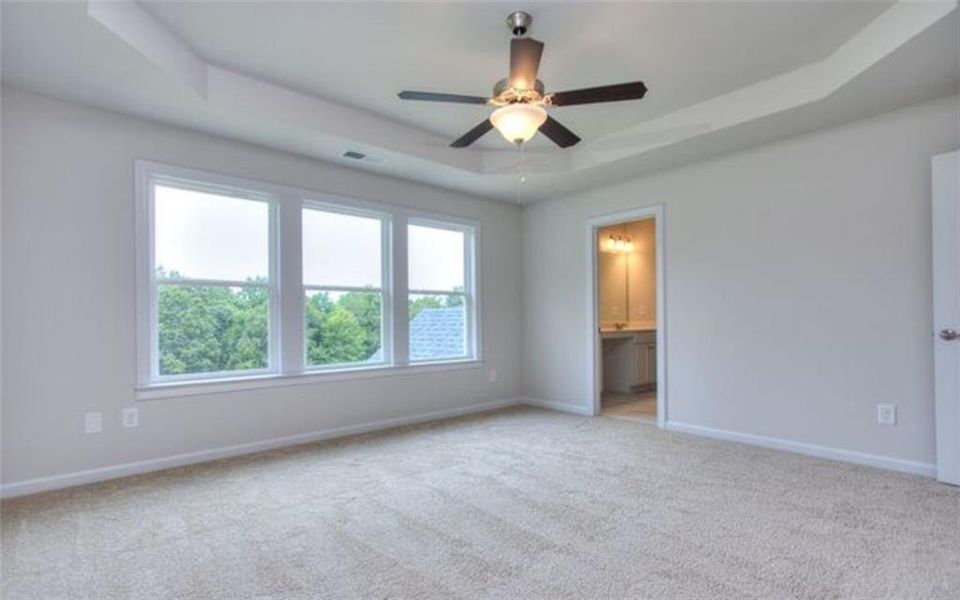 Spacious, unfurnished interior of a new home in Waters Edge, Mansfield (Image 6).