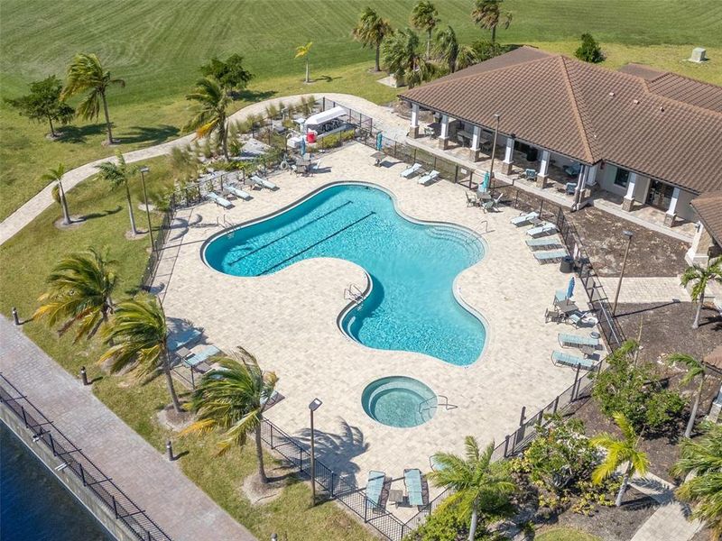 Community amenities in , Palmetto (Image 37).