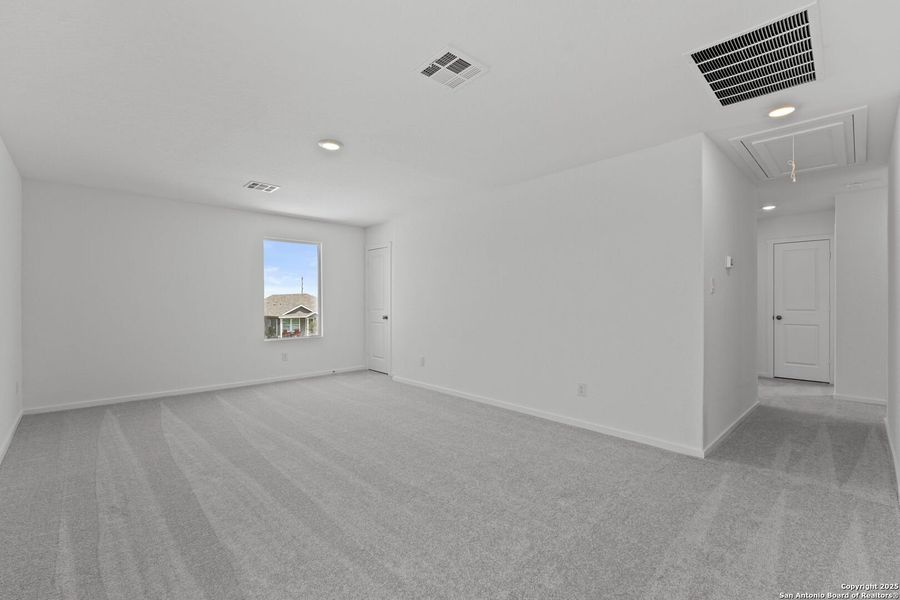 Spacious, unfurnished interior of a new home in Lodi Grove, Floresville (Image 25). Spacious, unfurnished interior of a new home in Lodi Grove, Floresville (Image 25).