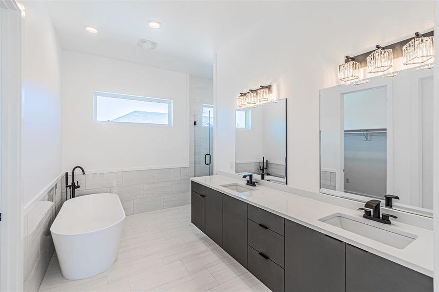 Furnished interior view inside a new home in , Dallas (Image 9).