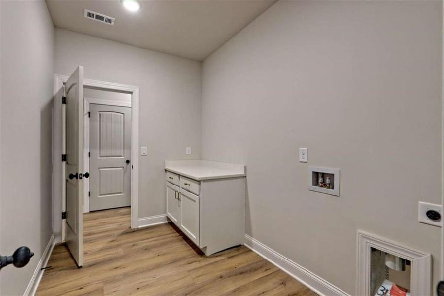 Image 91 of a home in .