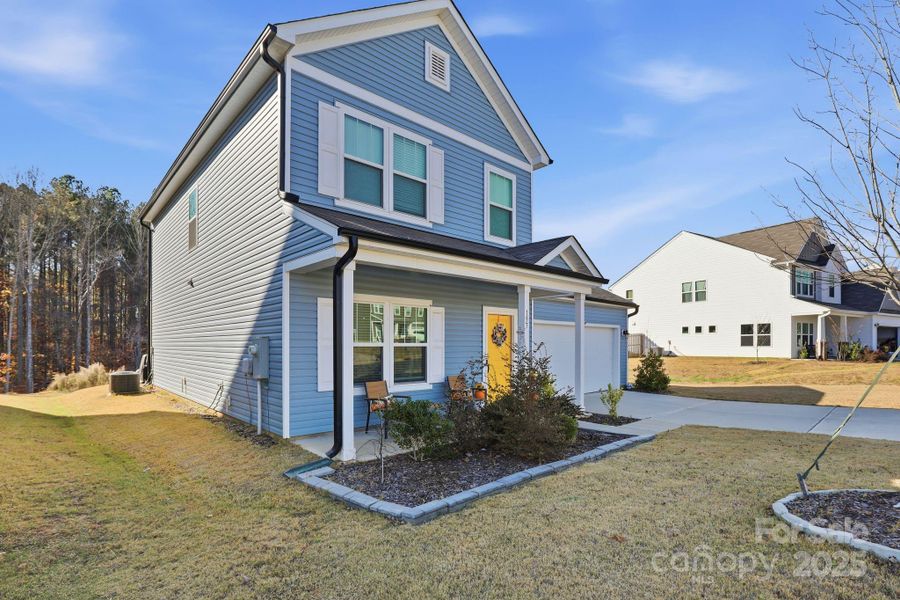 Exterior details and patio area of a home in , Statesville (Image 4).