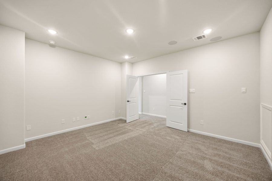Representative unfurnished interior of a home built from the Peyton III by Cambridge Homes in Lake Park, Rowlett (Image 20).