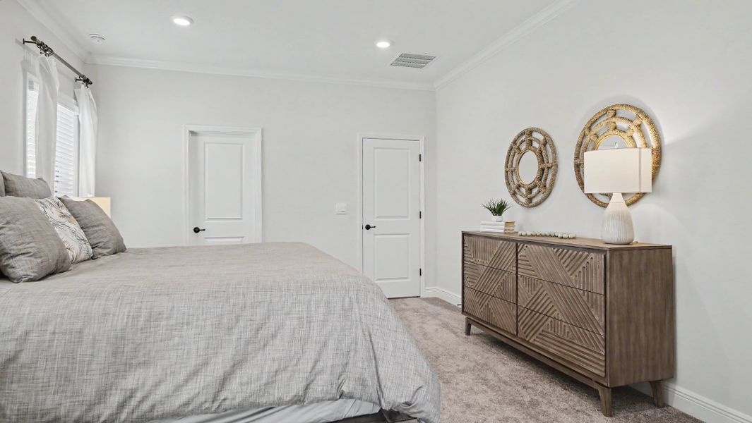 Representative furnished interior of a home built from the Drexel by Maronda Homes in Labelle, Labelle (Image 49).