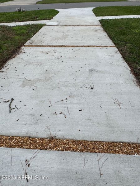 Image 33 of a home in .