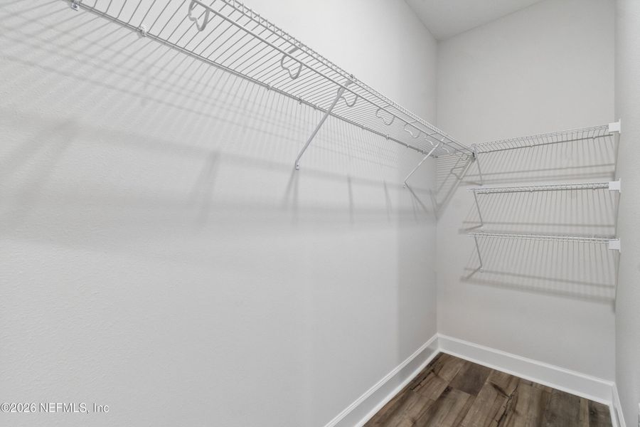 Spacious, unfurnished interior of a new home in Tributary 50', Yulee (Image 26).