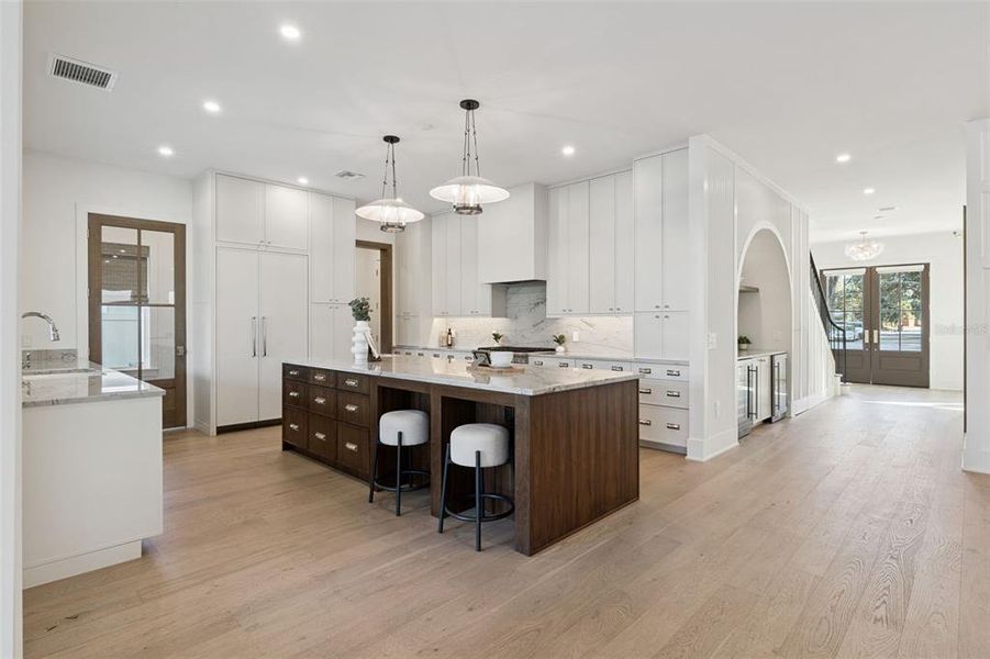 Furnished interior view inside a new home in , Orlando (Image 6).