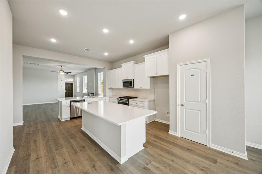 9-4145Harrison_009 9-4145Harrison_009