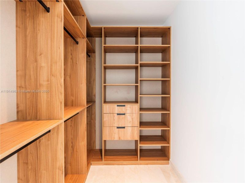 Furnished interior view inside a new home in , Pinecrest (Image 6).