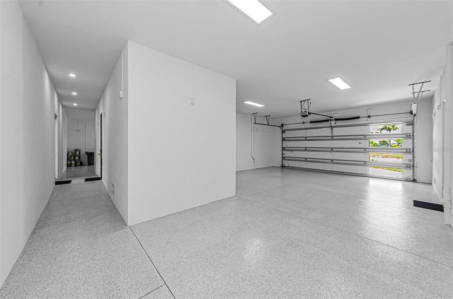 Spacious, unfurnished interior of a new home in , Treasure Island (Image 72).